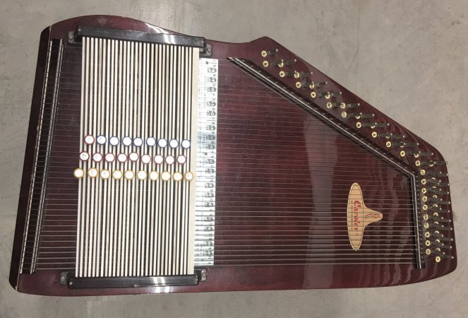 Caroler Front